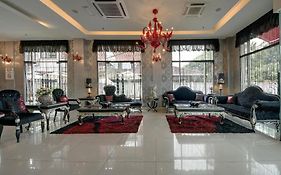 Arenaa Deluxe Hotel